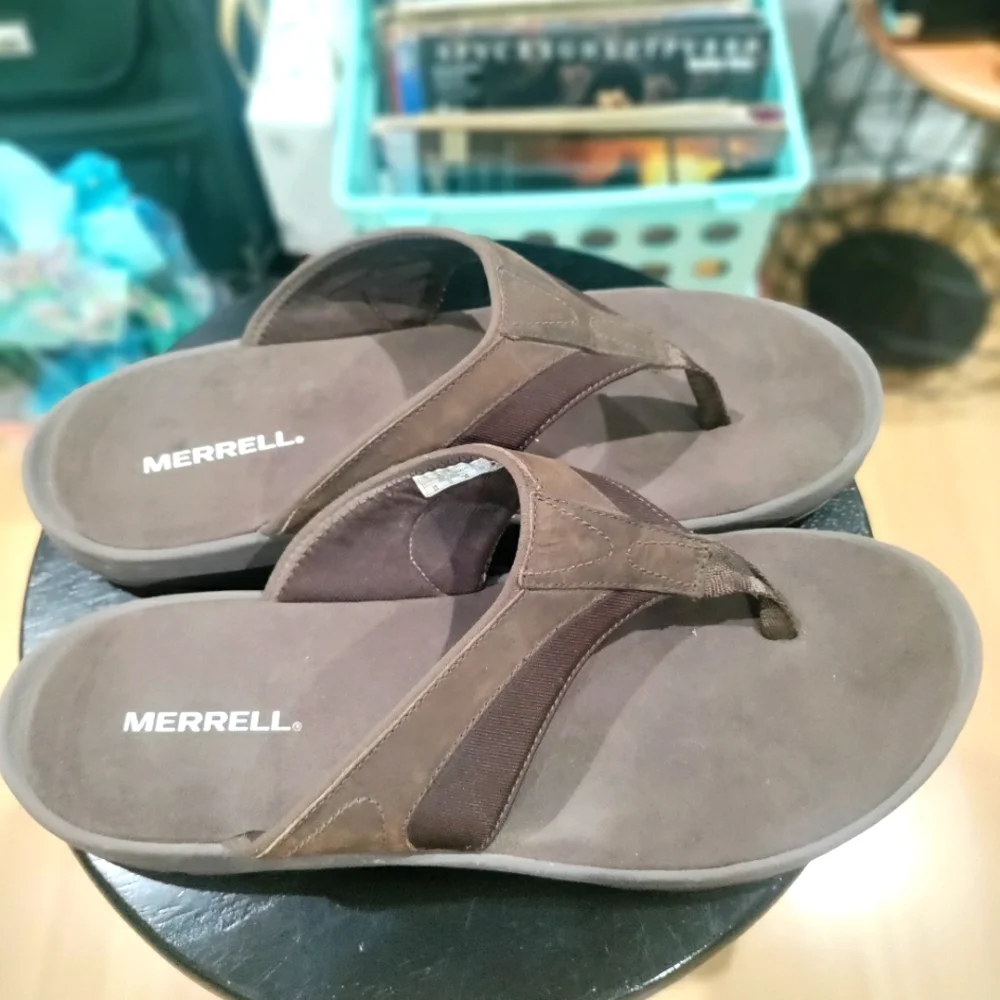 Merrell flip flop size 12